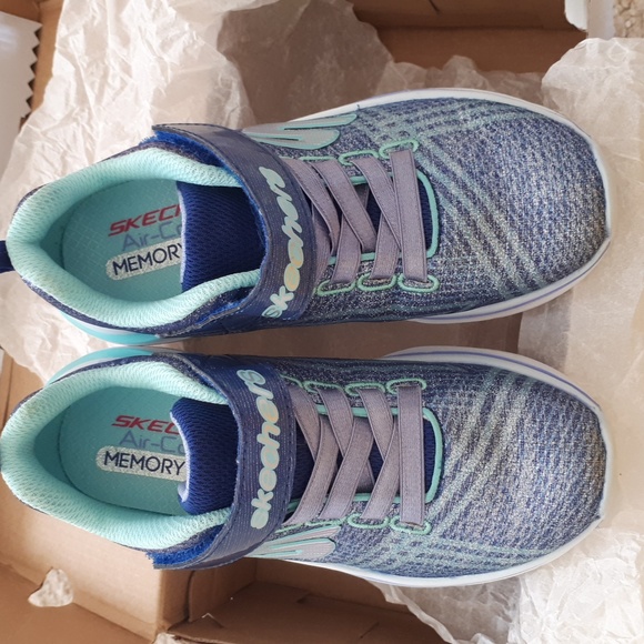 Skechers girls running shoes /New - Picture 5 of 7